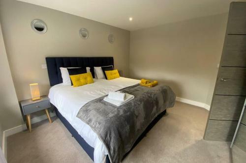 Maries Serviced Apartment 1 bed City Stay A, Bedford, Bedfordshire