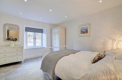 Lynmouth Villa Sleeps 4 with WiFi